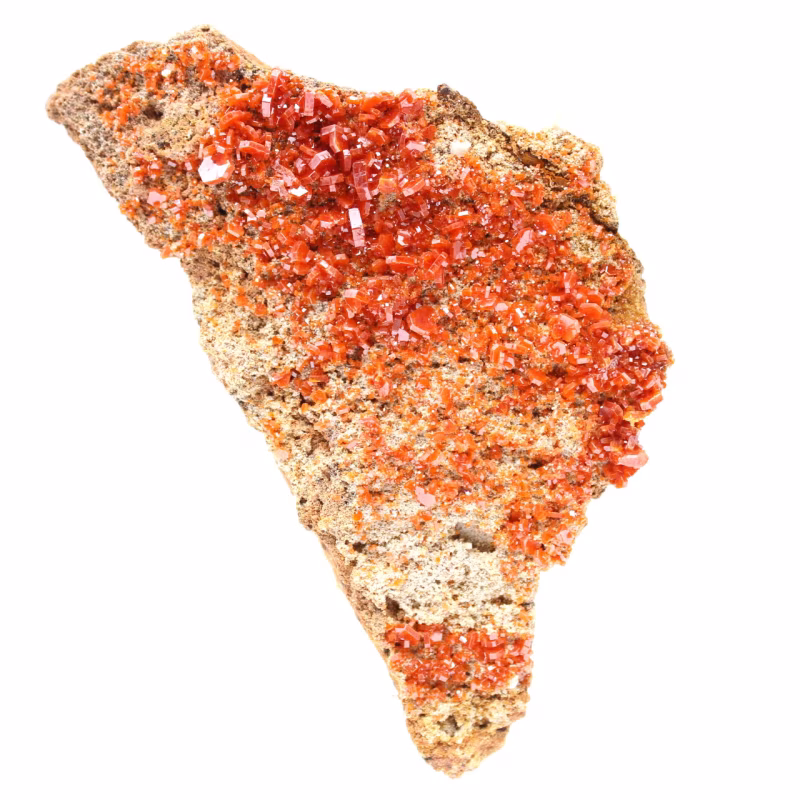 Découvrez la vanadinite : un minéral aux cristaux hexagonaux d'un rouge éclatant vanadinite maroc 104