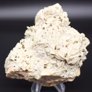 Cristaux de pyrite sur barytine