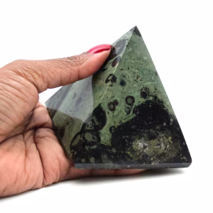 Pyramide en jaspe kambamba