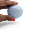 Galet en calcite bleue - 1