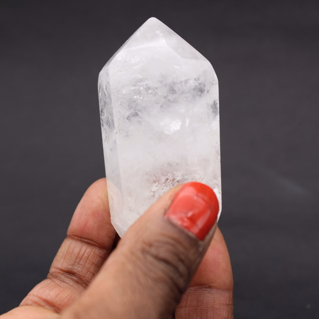 Prisme de cristal de roche biterminé