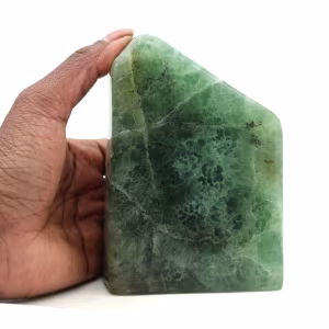 Bloc heptaèdre en Fluorite verte