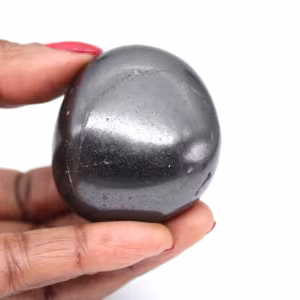 Pierre polie en shungite