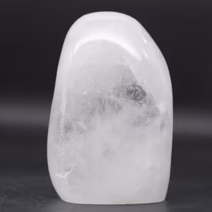 Cristal de roche polie de madagascar
