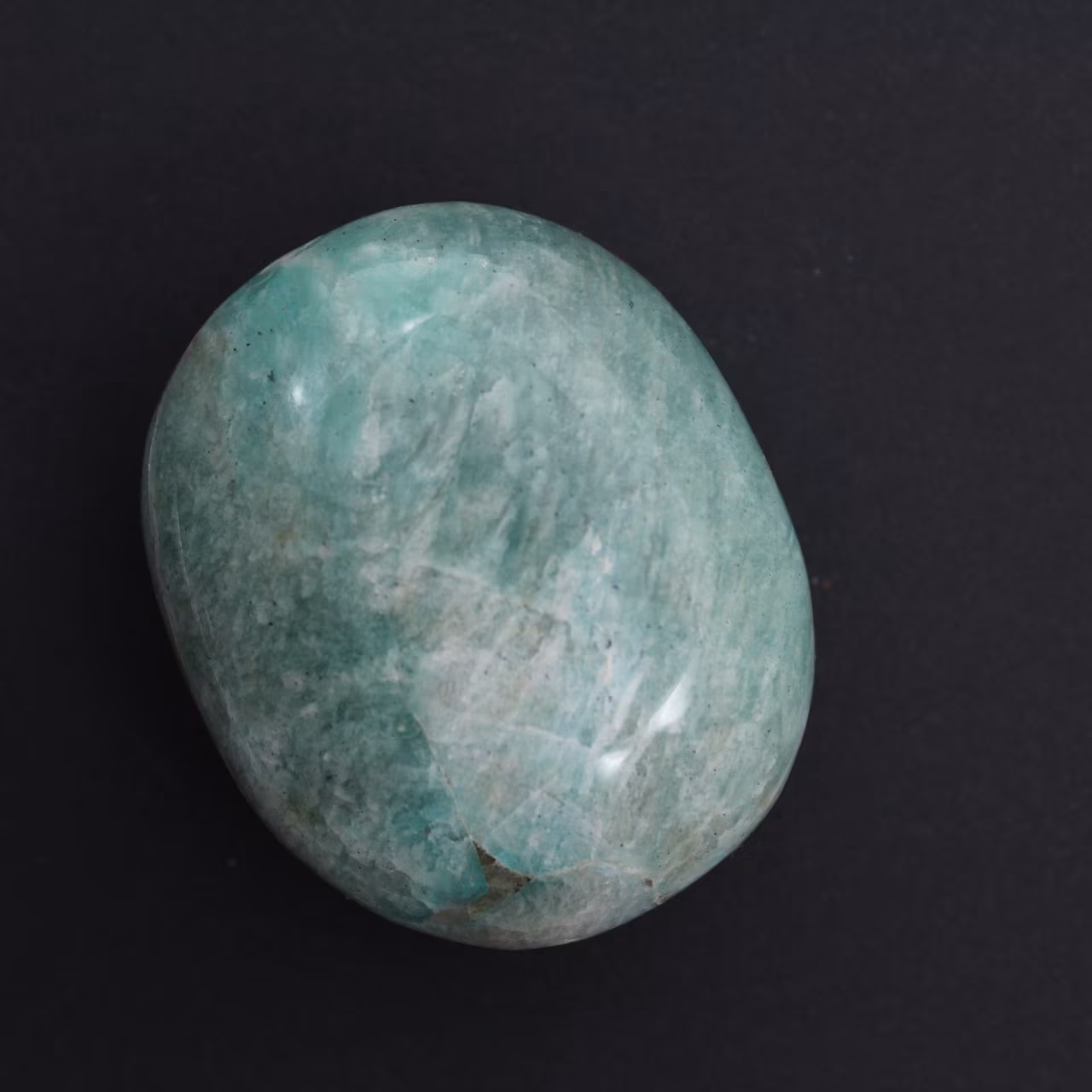 Galet en amazonite