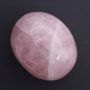 Galet en quartz rose