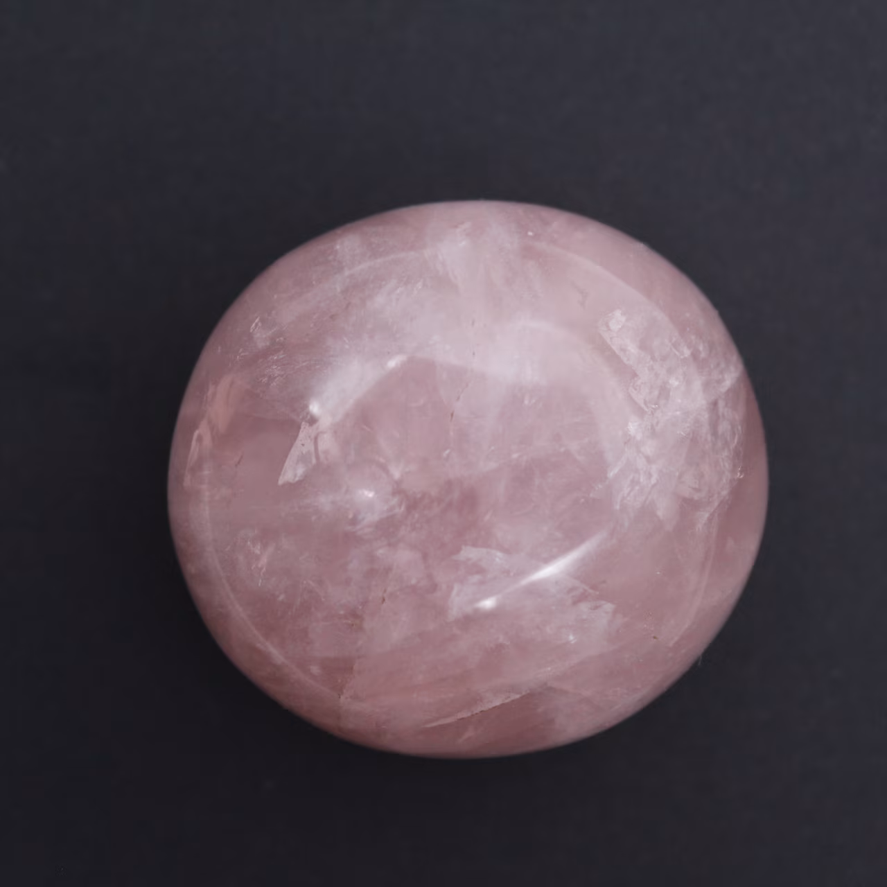 Galet en quartz rose