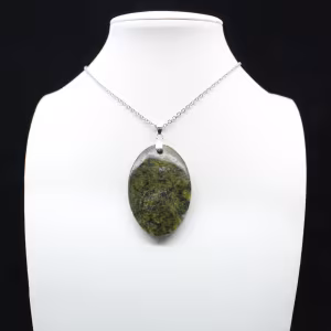 Pendentif Oval en opale verte