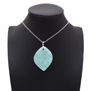 Pendentif amazonite en forme de flamme