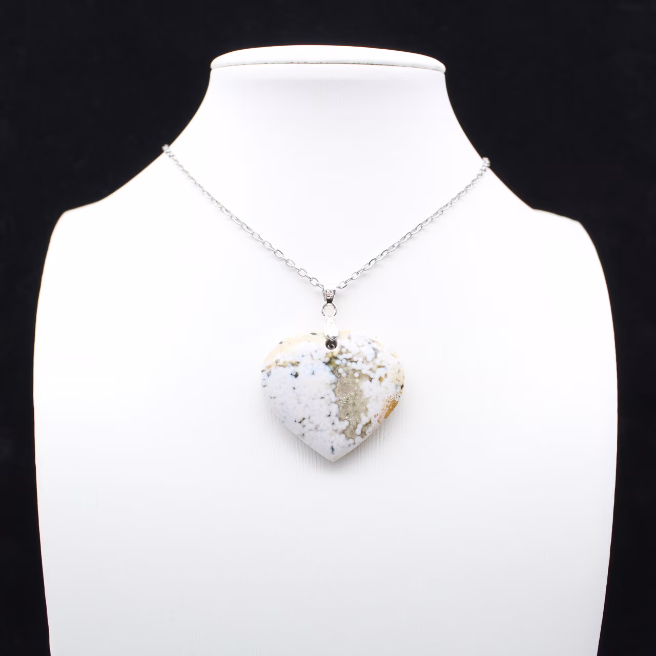Pendentif coeur en jaspe orbiculaire