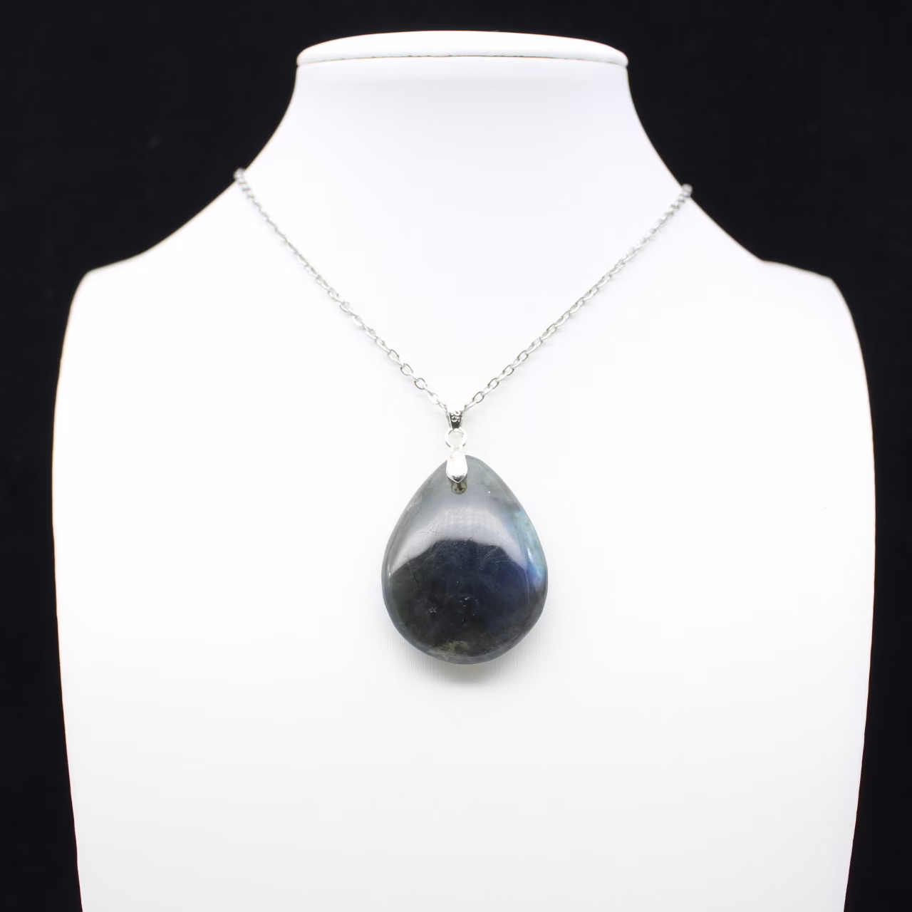 Pendentif goutte en labradorite