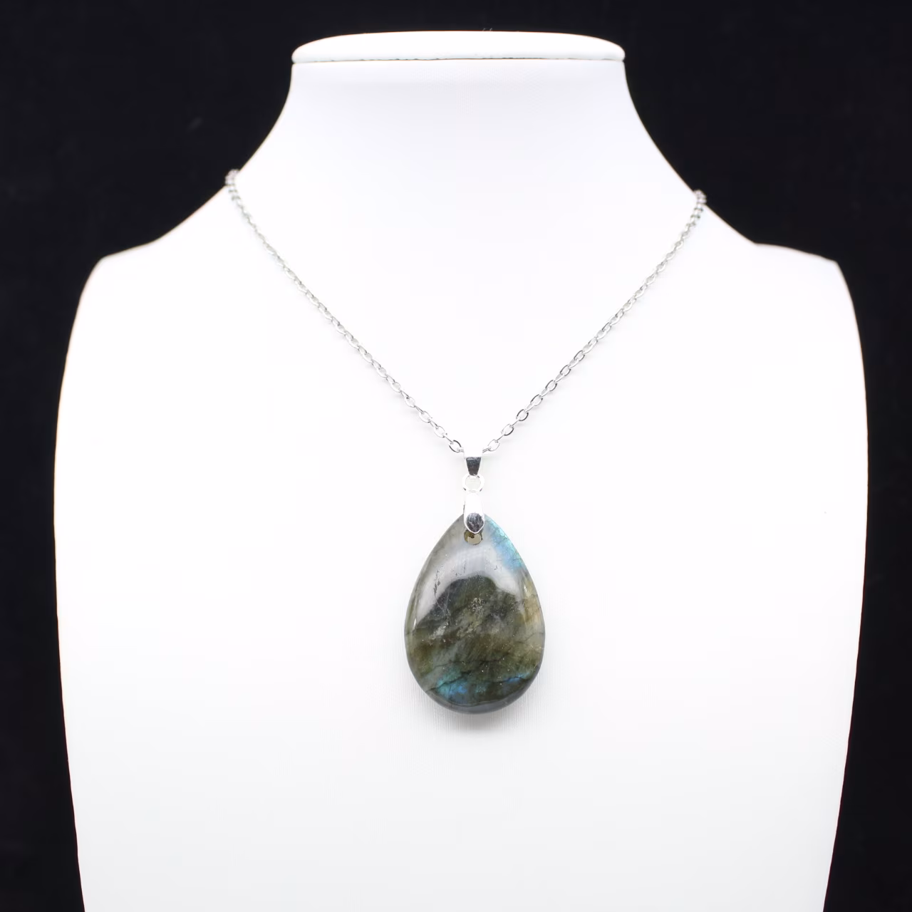 Pendentif goutte en labradorite