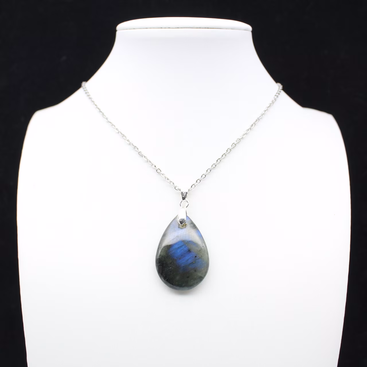 Pendentif goutte en labradorite