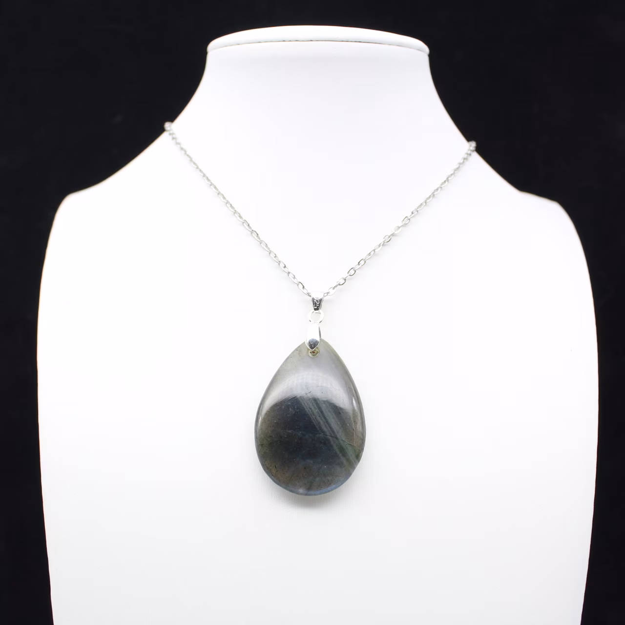Pendentif goutte en labradorite