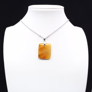Pendentif carré en cornaline