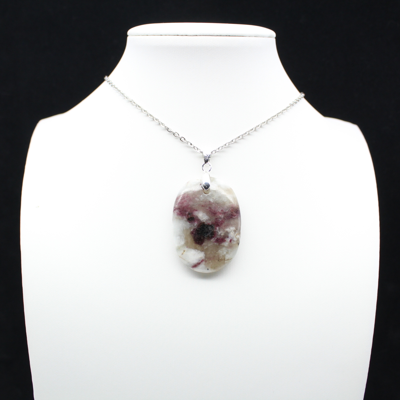 Pendentif ovale à inclusion de Tourmaline rose