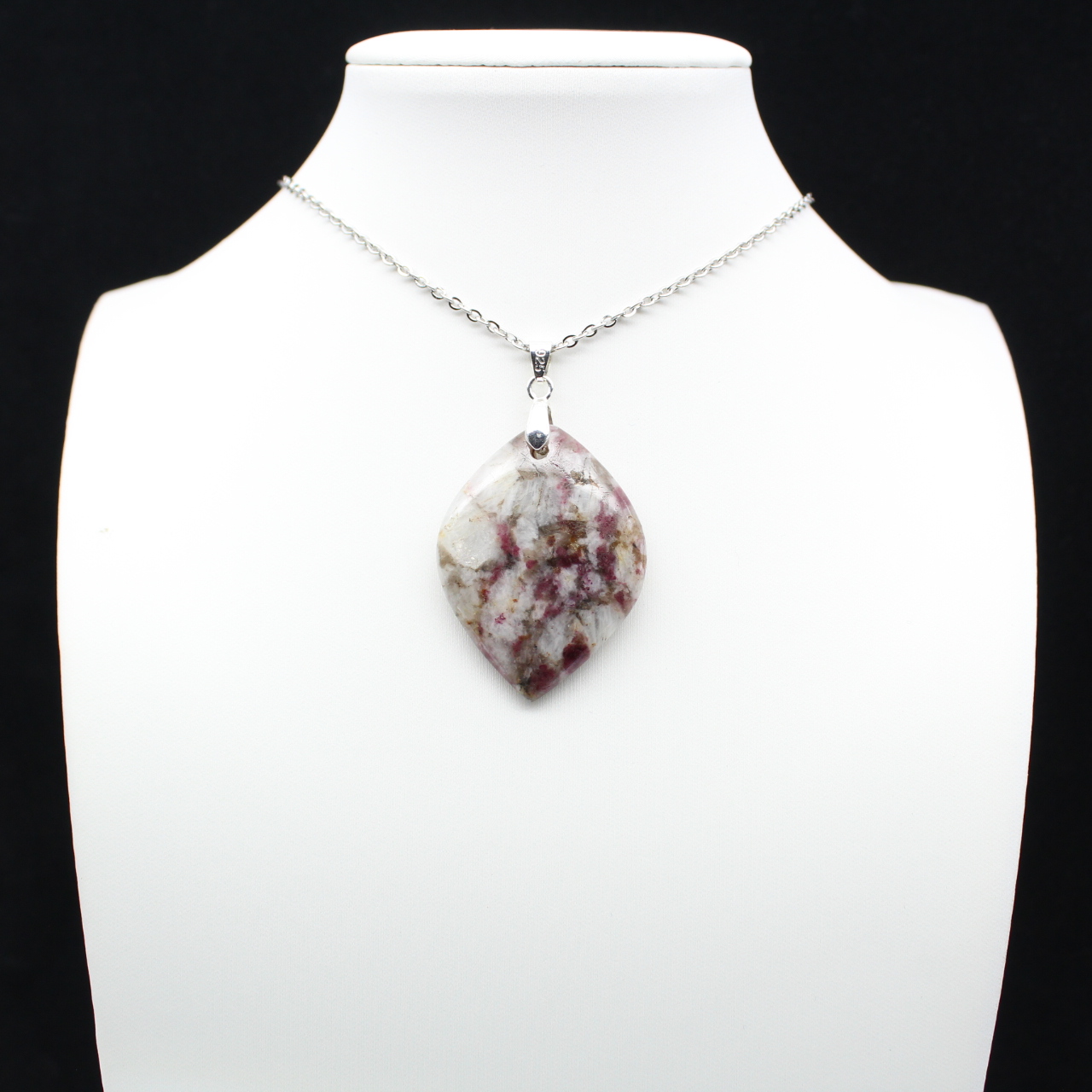 Pendentif feuille à inclusion de Tourmaline rose