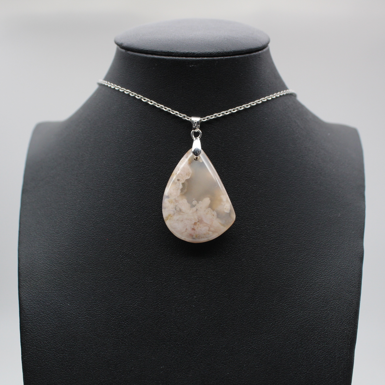 Pendentif goutte en agate fleur