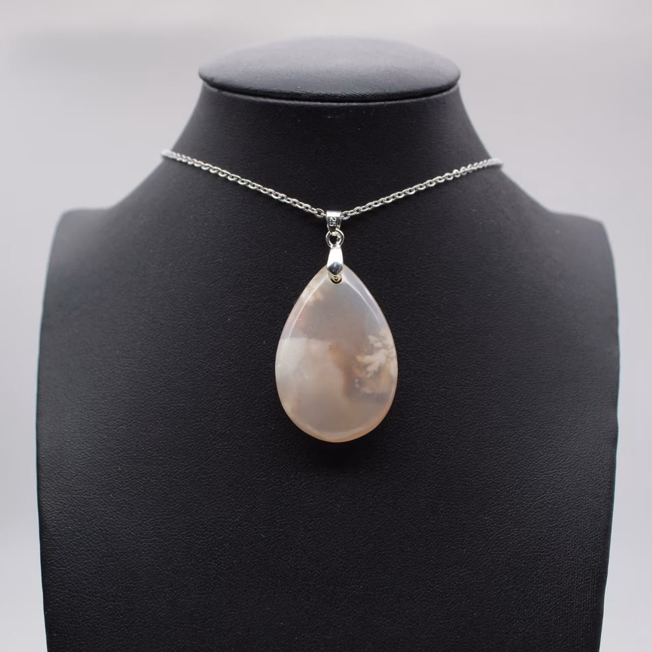 Pendentif goutte en agate fleur