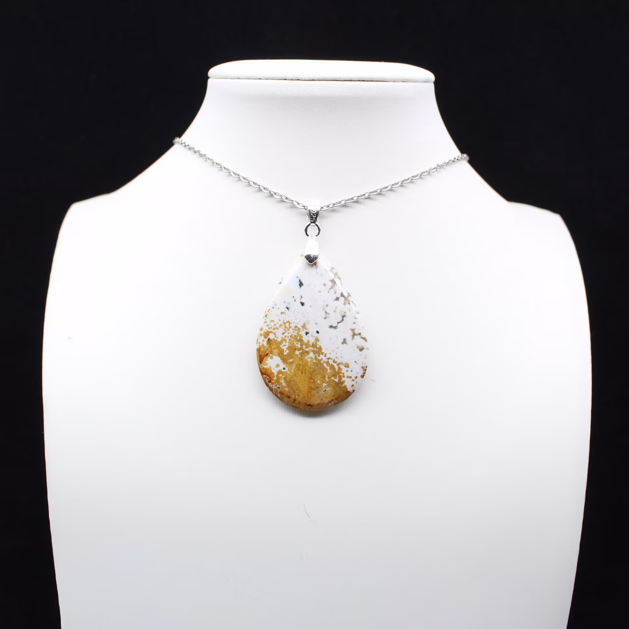Pendentif goutte en jaspe impérial