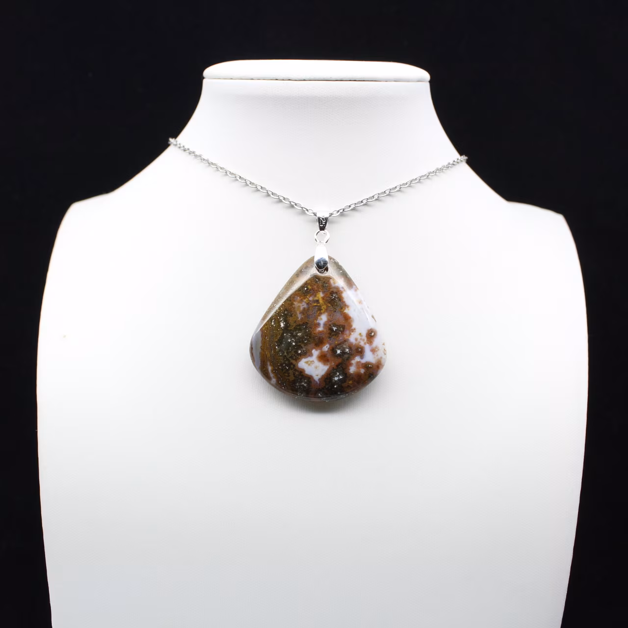 Pendentif goutte en jaspe impérial