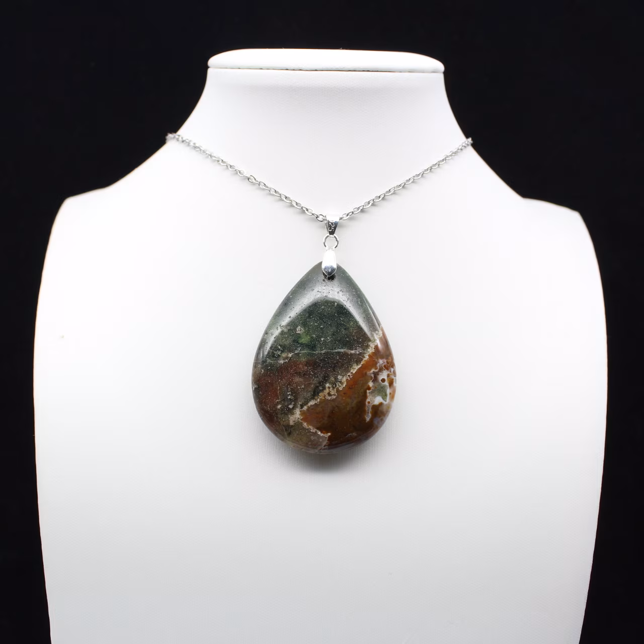 Pendentif goutte en jaspe impérial