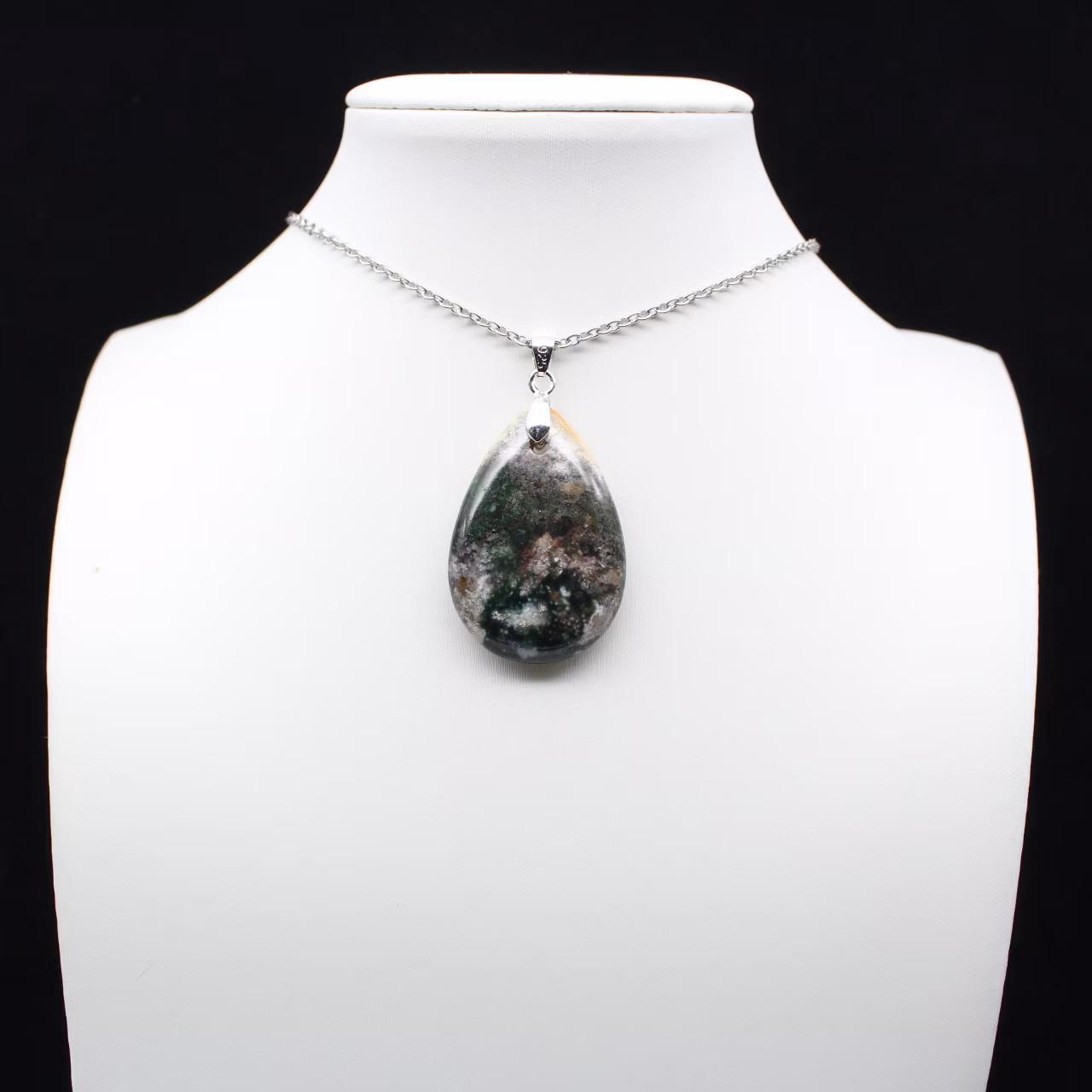 Pendentif goutte en jaspe impérial