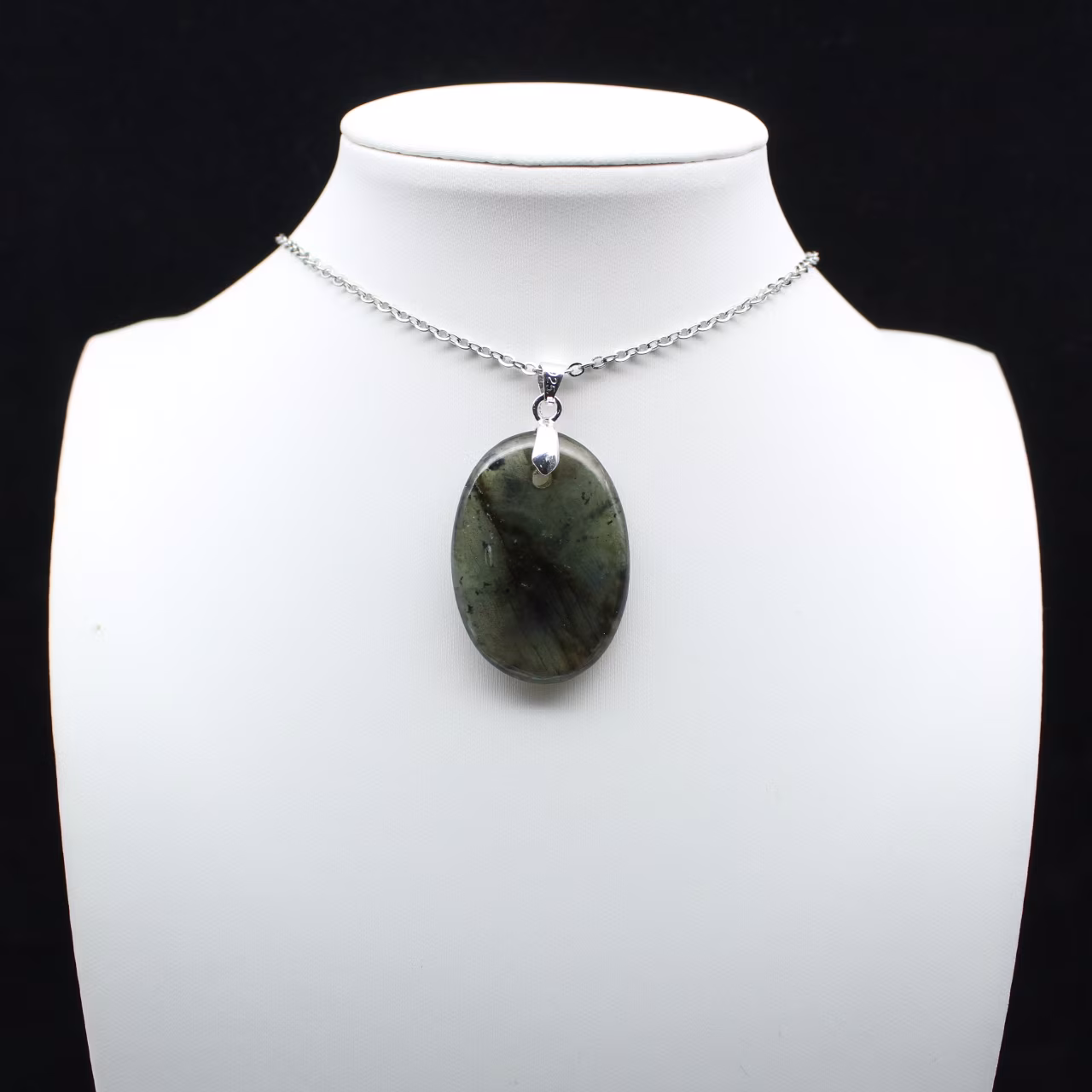Pendentif ovale en Labradorite