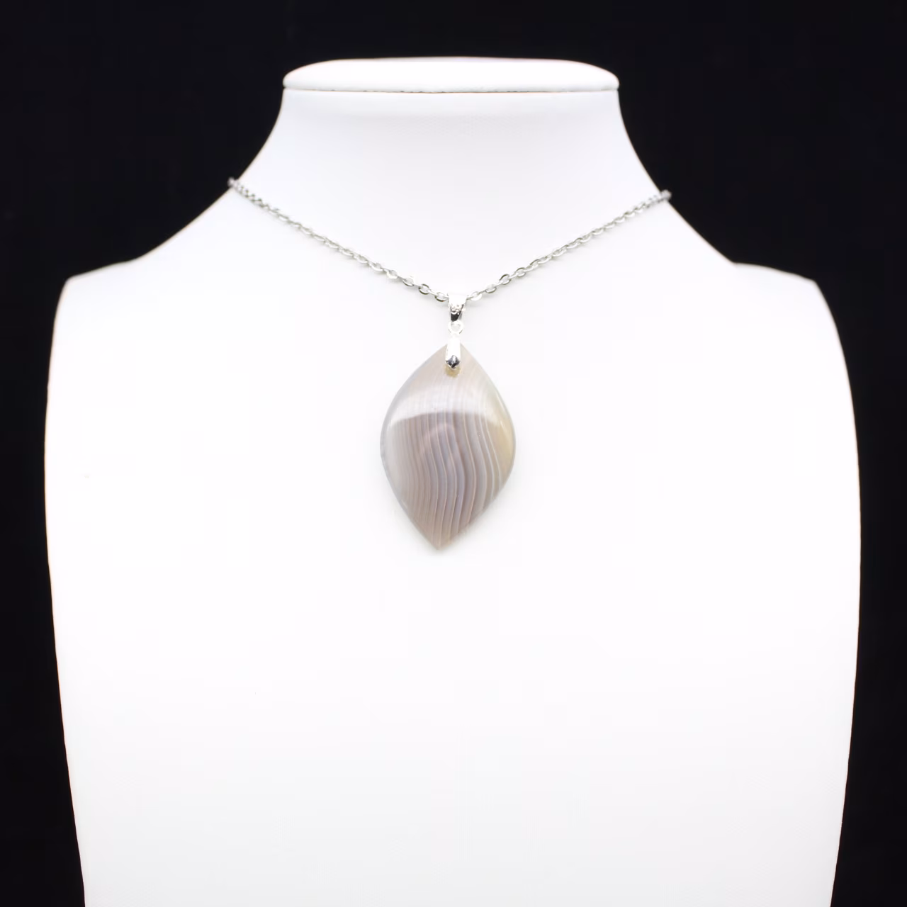 Pendentif en agate rubanée