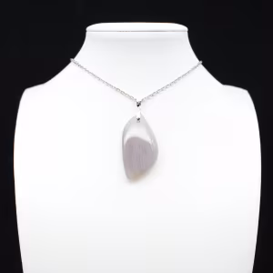 Pendentif en agate rubanée