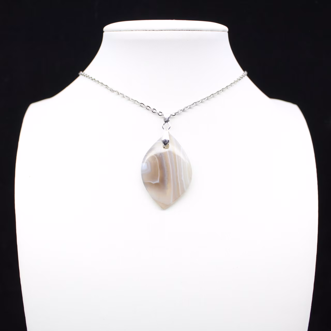 Pendentif en agate rubanée