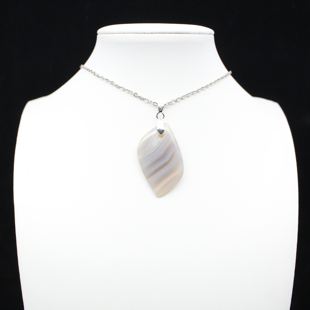 Pendentif en agate rubanée