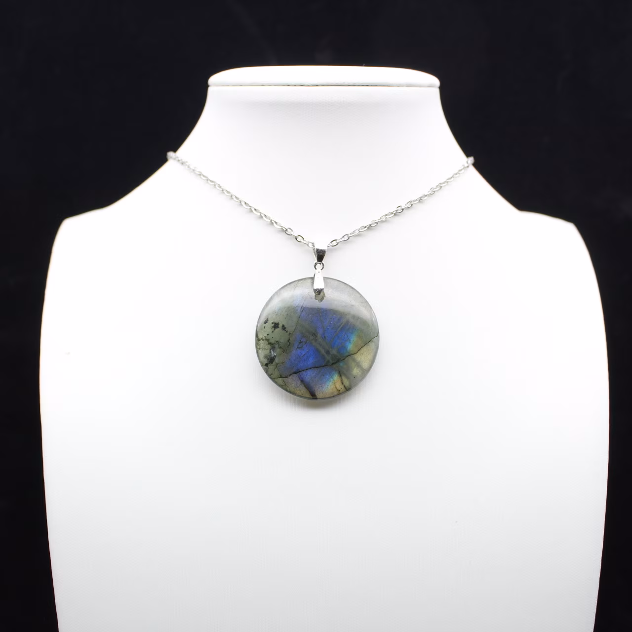 Pendentif rond en labradorite