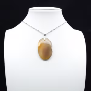 Pendentif en cornaline naturelle