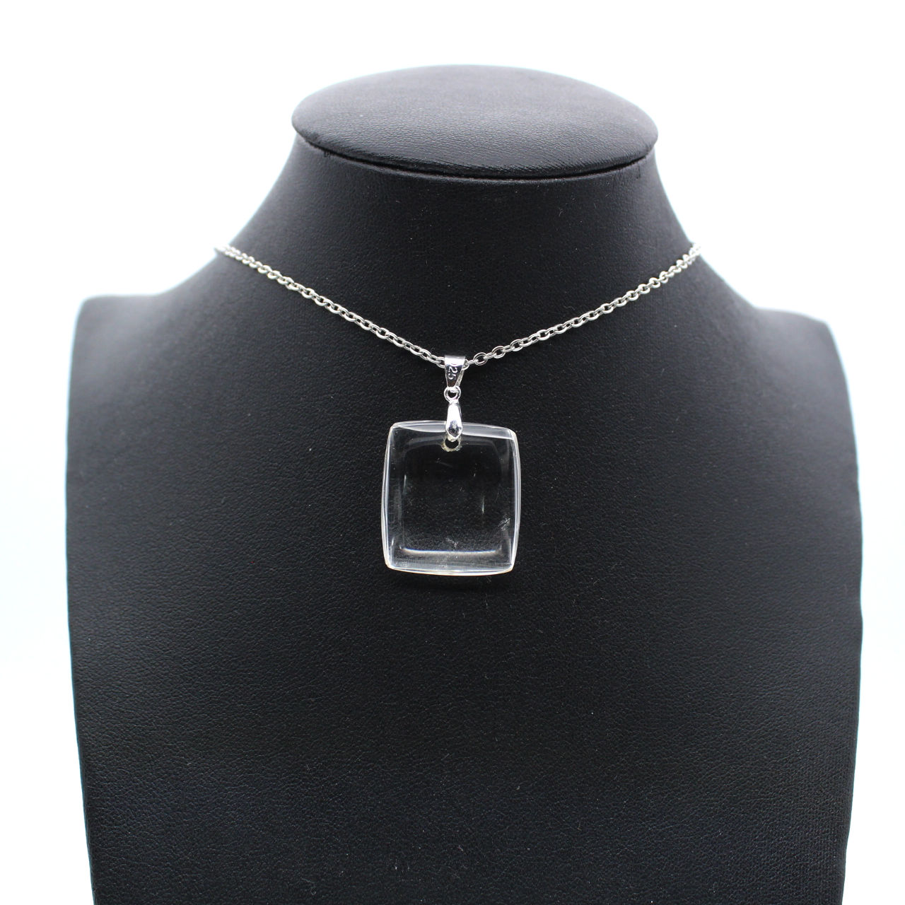 Pendentif en cristal de roche