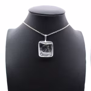 Pendentif en pierre de quartz