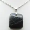 Pendentif carré en labradorite - 2