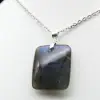 Pendentif carré en labradorite de Madagascar - 2