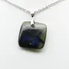 Pendentif carré en labradorite naturelle - 1