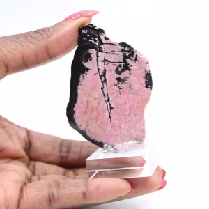 Tranche de Rhodonite pour usage décoratif