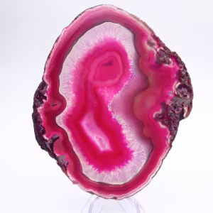 Tranche d’agate naturelle teinté rose